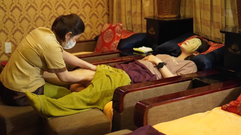 Golden Lotus Spa & Massage Club in Hochiminh City - From check-in to tea and snacks