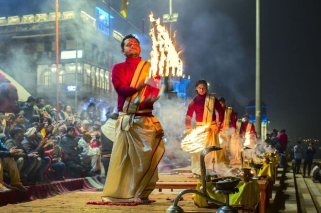Golden Triangle and Varanasi 6-Day Private Tour From Delhi - Detailed Itinerary