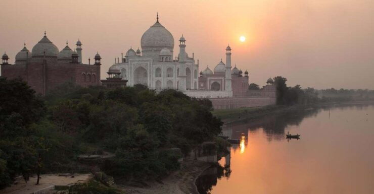 Golden Triangle Tour 4 Days by Car - Tour Itinerary Details