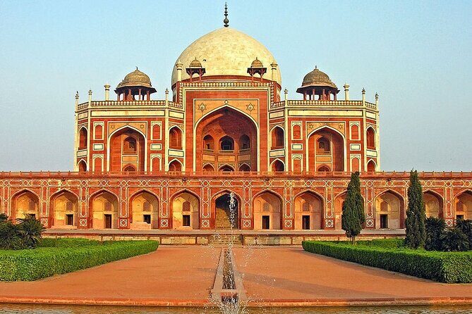 Golden Triangle Tour with Khajuraho and Varanasi (5 Star Hotel) - Exploring the Itinerary