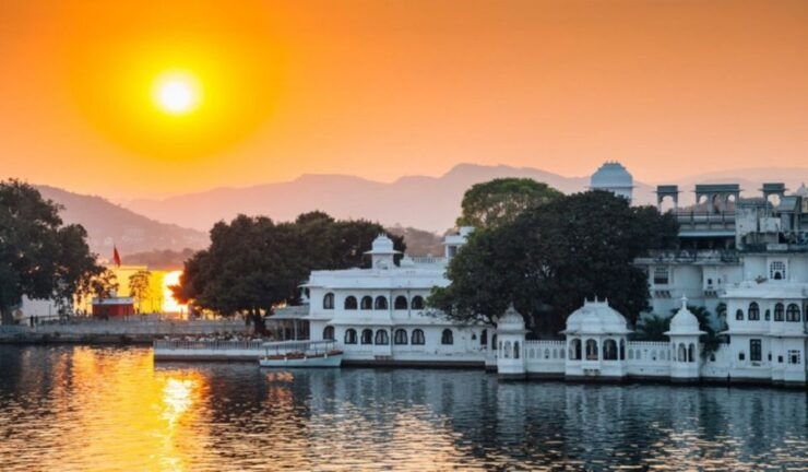 Golden Triangle Tour With Mathura Vrindavan - Tour Details