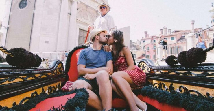 Gondola Dreams: Your Private Venetian Odyssey - Pricing and Duration