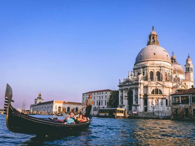 Gondola Elegance: Your Private Venetian Journey - Experience Description