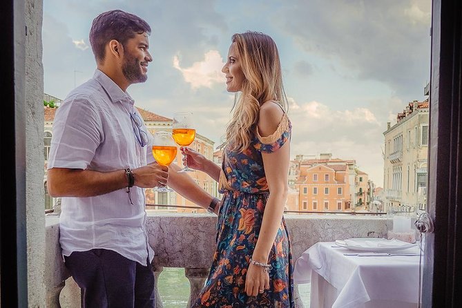 Gondola Ride and Aperitif in a Venetian Palace - Cancellation Policy