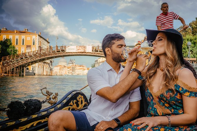 Gondola Ride and Aperitif in a Venetian Palace - Reviews