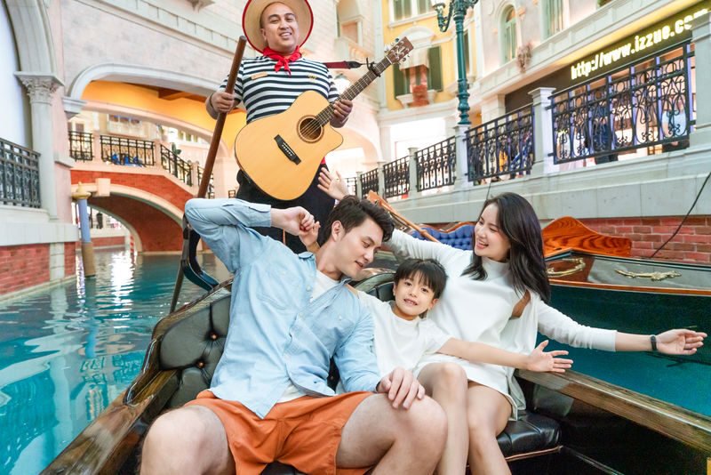 Gondola Ride at The Venetian Macao - What the ride is actually like