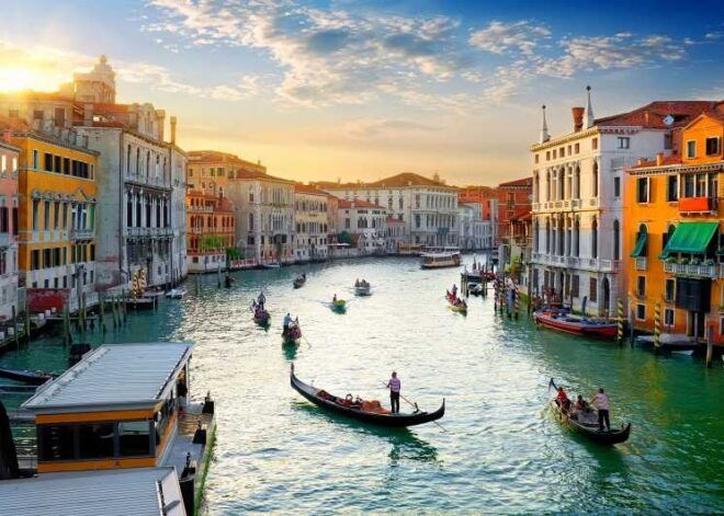 Gondola Serenade: the Timeless Charm of Private Venice - Experience Highlights