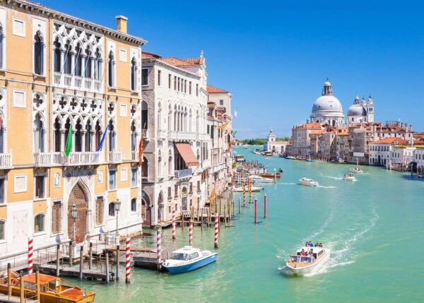 Gondola Serenade: the Timeless Charm of Private Venice - Tips for a Memorable Experience