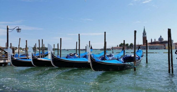 GONDOLA Tour With Four Seasons Concert by VENICE in GONDOLA - Activity Details