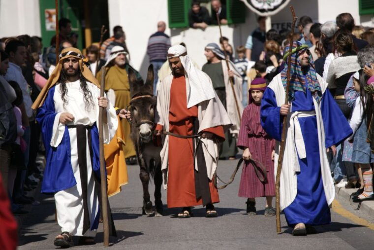 Good Friday Easter Procession with Commentary and Transport - The Sum Up