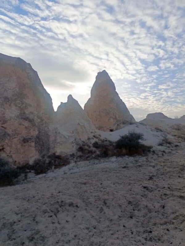 Göreme Rose Valley & Çavusin Castle Half-Day Hiking Tour with Hidden Caves - A quieter peak for sunset