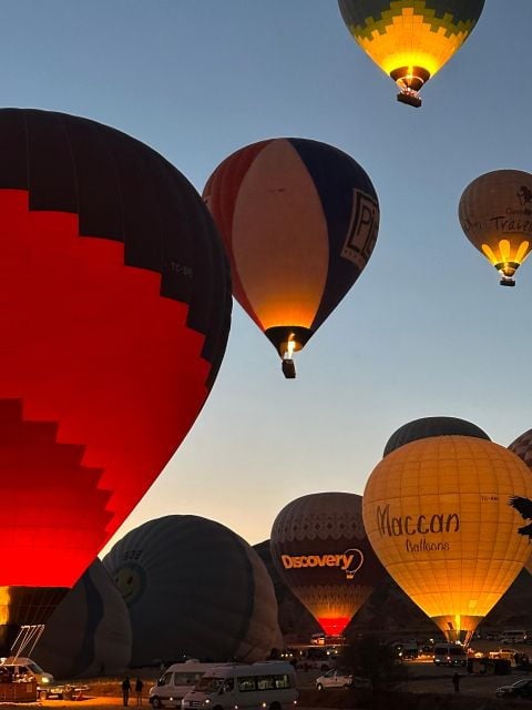 Göreme Valleys Photo Session with Balloons and Vintage Car - Who Should Book This Experience?  