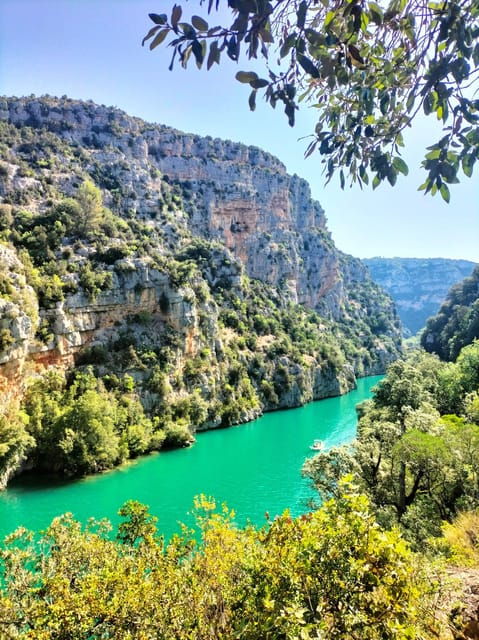 Gorges Du Verdon: Lavenders, Canyon Boat Picnic & Villages - Itinerary Breakdown