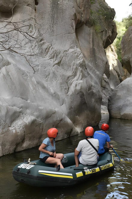 Gorges of Tiberio Rafting: Adventure in the Sicilian Canyon - Equipment and Facilities