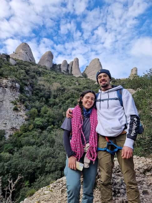 Gorros de Montserrat: climb and enjoy the magical mountain from its peaks. - Exploring Montserrat’s Peaks: What You Can Expect