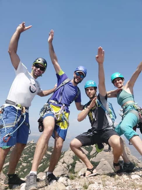 Gorros de Montserrat: climb and enjoy the magical mountain from its peaks. - The Value of a Guided Climbing Experience