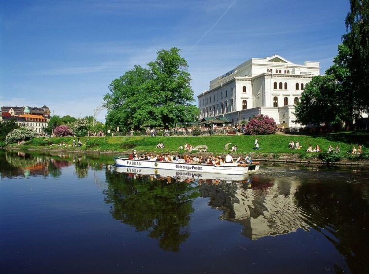Gothenburg: 24 Hour Hop OnHop Off Bus and Boat Tour - Practical Tips for Your Tour