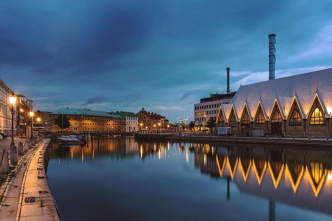 Gothenburg Airport Transfers : Gothenburg to Airport GOT in Luxury Van - Competitive Pricing for Luxury Van Transfers