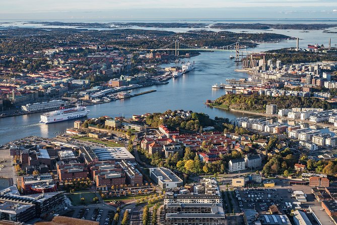 Gothenburg Airport Transfers : Gothenburg to Airport GOT in Luxury Van - Common Questions