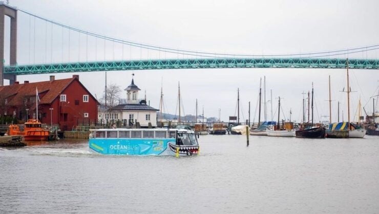 Gothenburg: Land & Water Amphibious Bus Sightseeing Tour - Experience Highlights