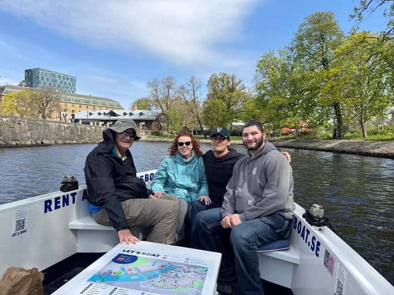 Gothenburg: Private Göta Älv Boat Tour with Pickup - Who Will Love This Tour?