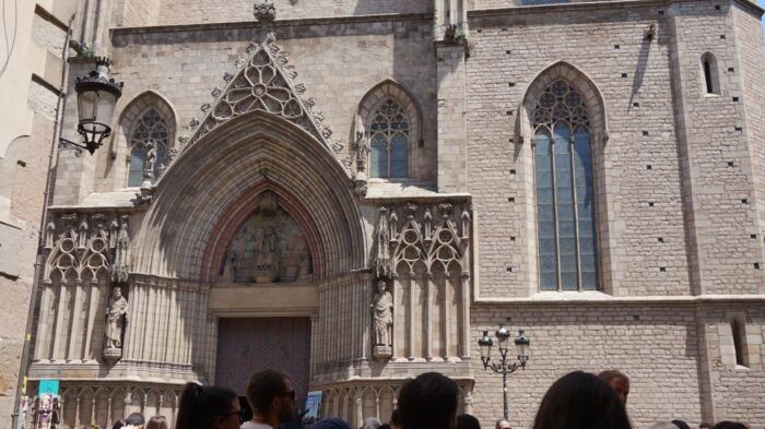 Gothic Paths, Tapas & Sagrada Familia. Private Tour - Sagrada Familia Guided Tour