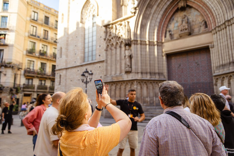 Gothic Quarter & El Born Walking Tour - Plaça del Rei and the city’s harder past