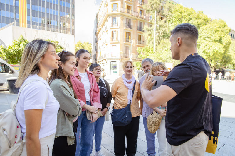 Gothic Quarter & El Born Walking Tour - A quiet pause at Plaça Sant Felip Neri