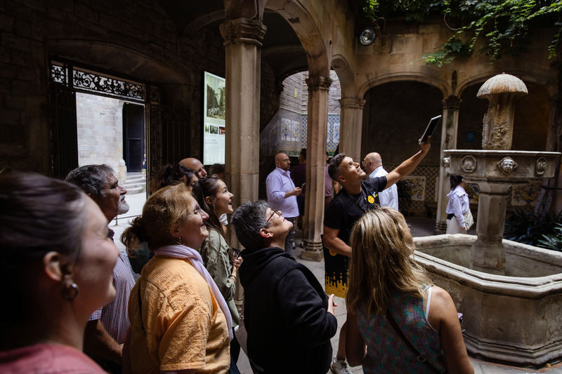 Gothic Quarter & El Born Walking Tour - Finishing at Santa Maria del Mar and El Born