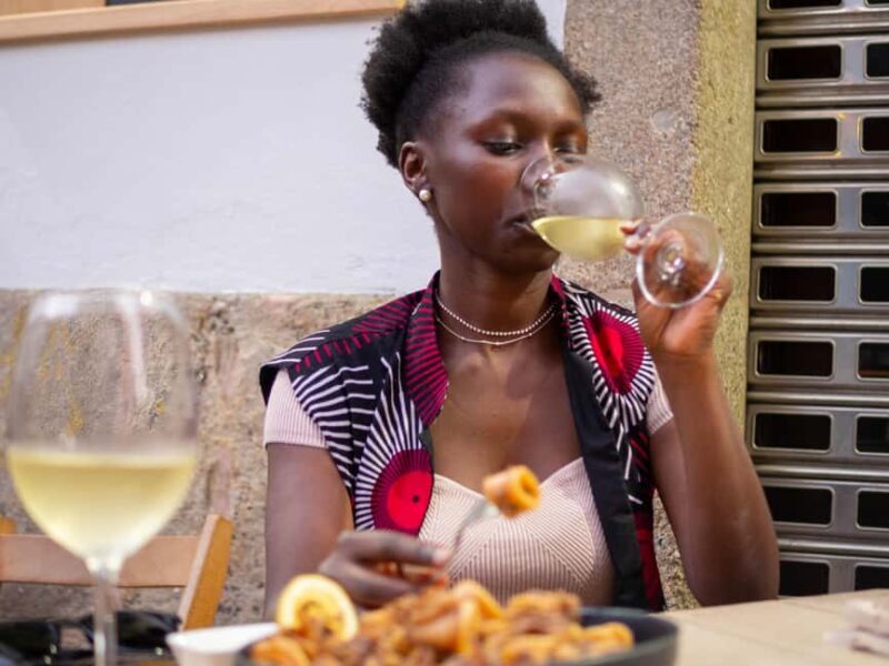 Gothic Quarter: Gourmet Food Private Tour & Sagrada Familia - Good To Know