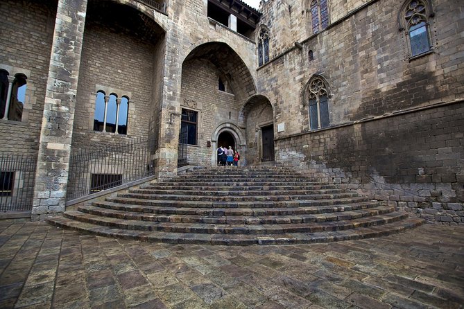 Gothic Quarter & Picasso Museum Private Tour - Meeting and Pickup