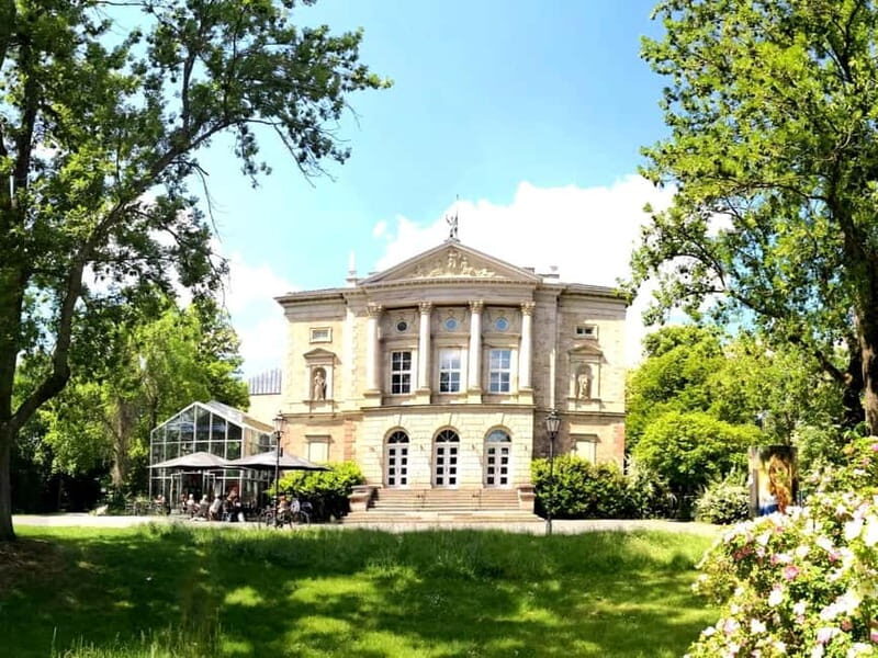 Göttingen: Express Walk with a Local in 60 minutes - Who Will Love This Tour?