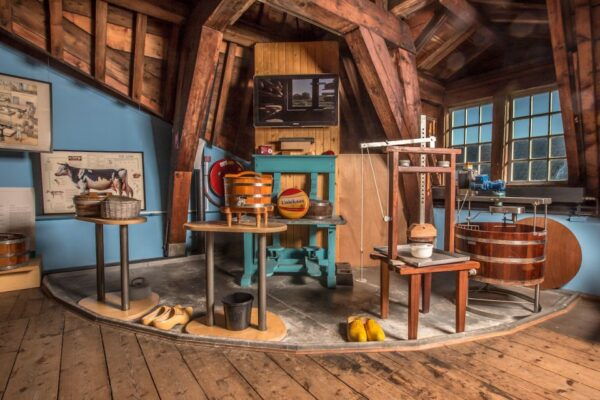 Gouda: Audio Tour of Goudse Waag Cheese and Crafts Museum - Additional Information
