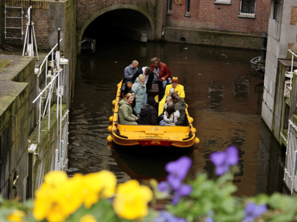 Gouda: Open Boat City Canal Cruise - Availability and Booking Details