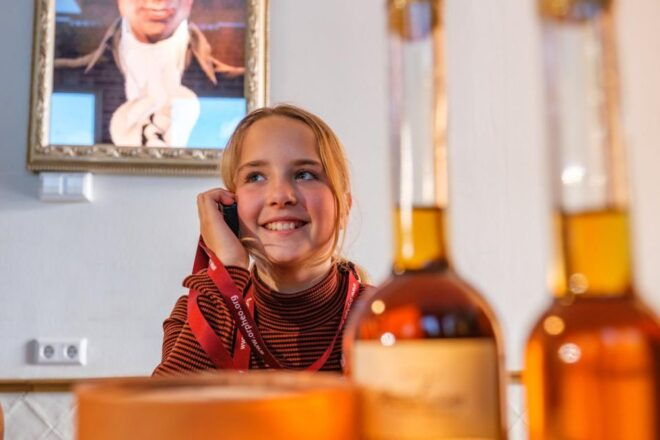 Gouda: Syrup Waffle Factory Ticket With a Waffle - Full Experience Description