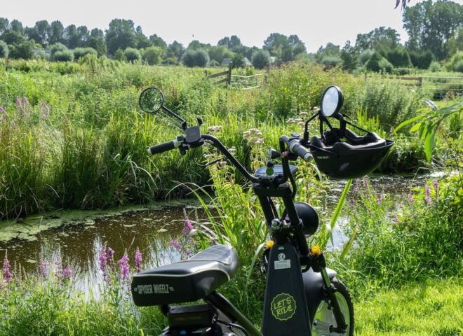 Gouda: Wonderful 3 Hours E-Chopper Tour (Self-Guided) - Booking and Cancellation Policy