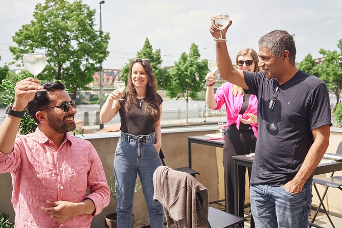 Gourmet Brunch With Celebrity Chef in Vlatava River - Frequently Asked Questions