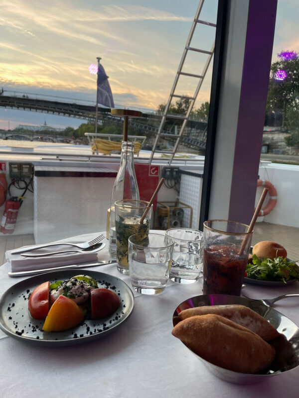 Gourmet Dinner Cruise on Seine River with Live Music in Paris - The real value depends on your priorities