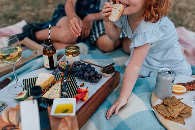 Gourmet Mystery Picnic Experience in Matakana - Sample Menu: Main Course and Picnic Essentials
