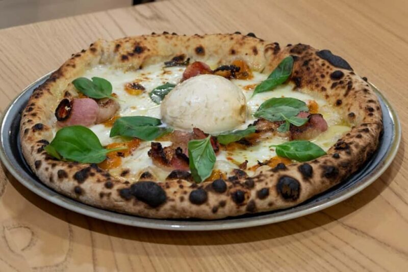 Gourmet Pizza Experience with Drinks and Dessert in Lecce - Why This Tour Stands Out