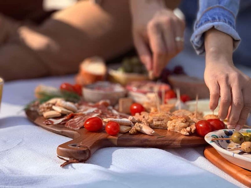 Gourmet Spanish Tapas Picnic in Retiro Park (Private) - A Deep Dive into the Gourmet Tapas Experience