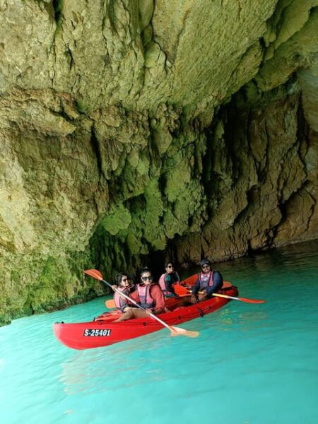 Gozo: 1 Hour Kayak Plus +Cave Tour + Drop off Blue Lagoon - Visiting the Blue Lagoon