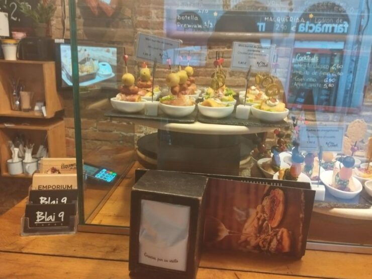 Gracia Barcelona: Private Bohemian Evening Food Experience - Activity Details