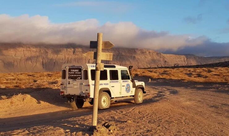 Graciosa Island: Jeep Safari Playa De Las Conchas - Good To Know