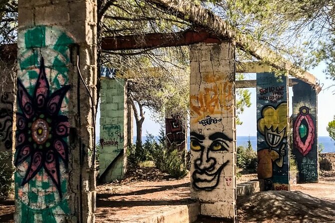 Graff and Snorkeling at the Beach - Common Questions