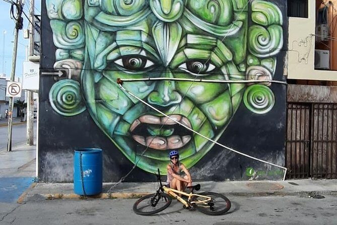 Graffitis & Munchies biketour Playa del Carmen - The Food and Drink Element