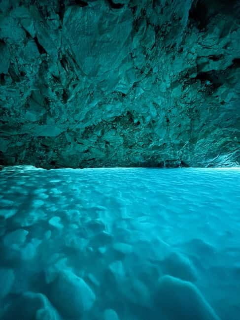 Grama Bay Speedboat Tour Vlore - The Experience: A Detailed Breakdown of the Itinerary