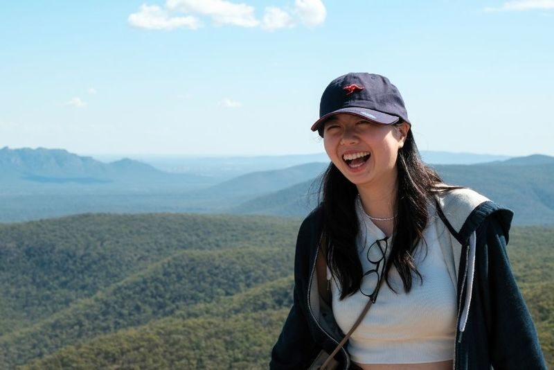 Grampians National Park Day Tour - Kangaroos and the last stretch back to Melbourne
