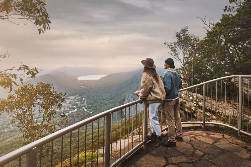 Grampians National Park Full Day Tour with Kangaroos - Boroka Lookout: a broad view over the ranges