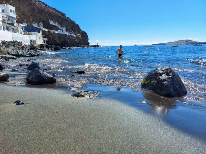 Gran Canaria 7 Highlights Small Group Tour With Tapas Picnic - Geographical Center Experience